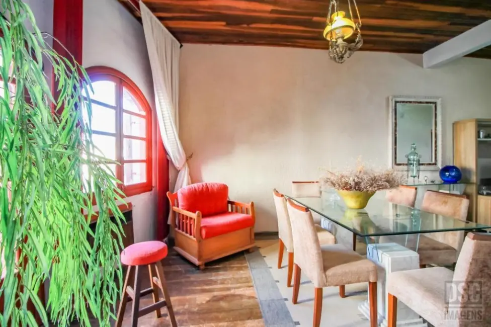 Casa com 5 quartos à venda, 220m2 em Centro Histórico, Porto Alegre - RS - imagem 9 Foto 9 de Casa com 5 quartos à venda, 220m2 em Centro Histórico, Porto Alegre - RS