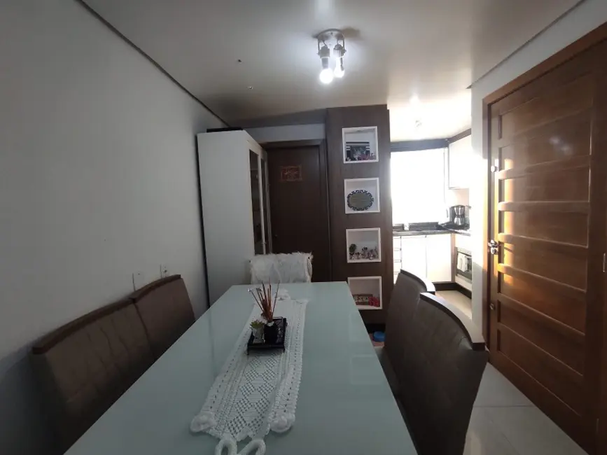 Casa com 2 quartos à venda, 83m2 em Desvio Rizzo, Caxias Do Sul - RS - imagem 4 Foto 4 de Casa com 2 quartos à venda, 83m2 em Desvio Rizzo, Caxias Do Sul - RS