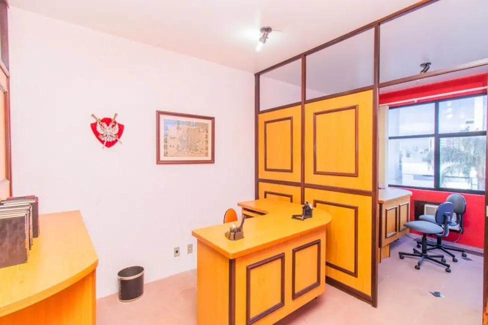 Foto 8 de Sala Comercial à venda, 32m2 em Passo da Areia, Porto Alegre - RS