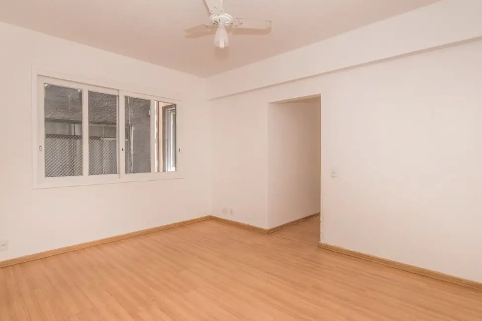 Apartamento com 3 quartos à venda, 94m2 em Centro Histórico, Porto Alegre - RS - imagem 5 Foto 5 de Apartamento com 3 quartos à venda, 94m2 em Centro Histórico, Porto Alegre - RS