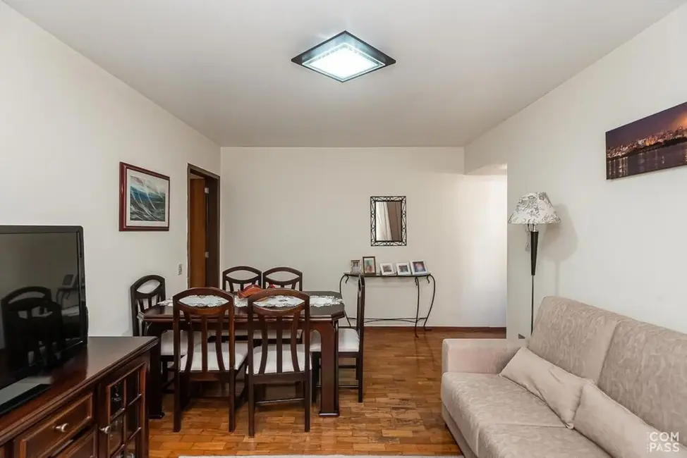 Apartamento com 2 quartos à venda, 82m2 em Menino Deus, Porto Alegre - RS - imagem 8 Foto 8 de Apartamento com 2 quartos à venda, 82m2 em Menino Deus, Porto Alegre - RS