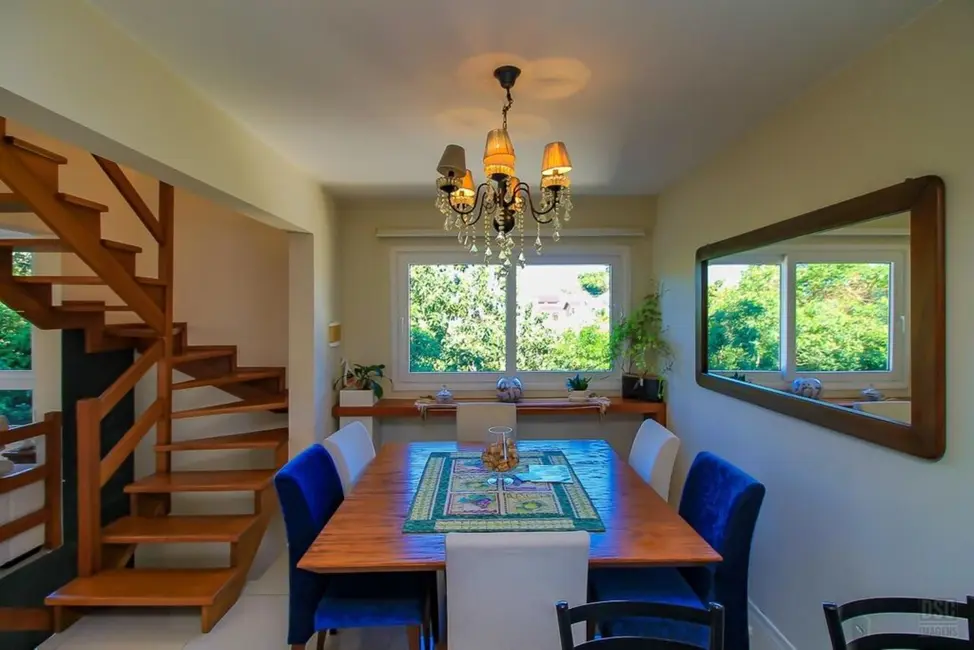 Casa com 3 quartos à venda, 139m2 em Ipanema, Porto Alegre - RS - imagem 4 Foto 4 de Casa com 3 quartos à venda, 139m2 em Ipanema, Porto Alegre - RS