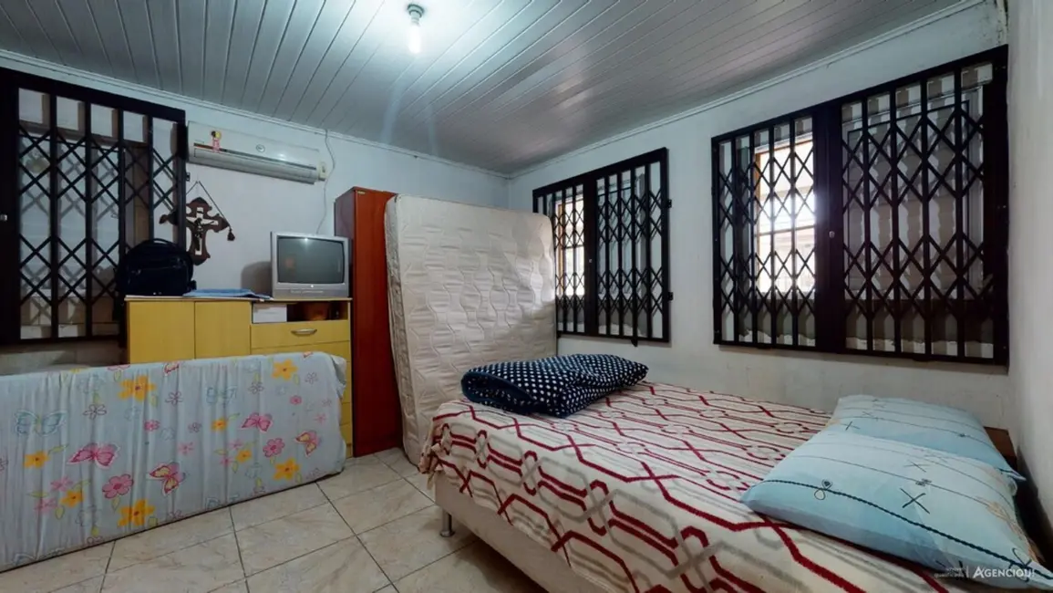 Casa com 2 quartos à venda, 480m2 em Campo Novo, Porto Alegre - RS - imagem 6 Foto 6 de Casa com 2 quartos à venda, 480m2 em Campo Novo, Porto Alegre - RS