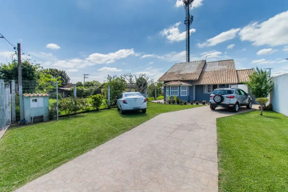 Casa com 3 quartos à venda, 199m2 em Rubem Berta, Porto Alegre - RS - imagem 1 Foto 1 de Casa com 3 quartos à venda, 199m2 em Rubem Berta, Porto Alegre - RS