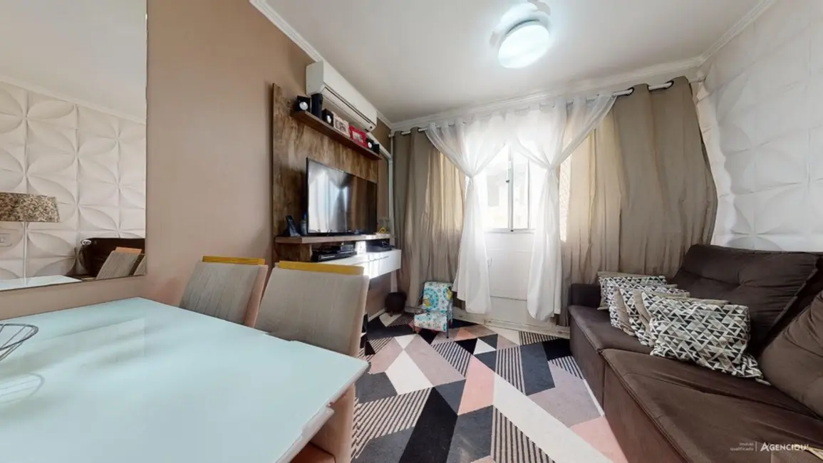Foto 2 de Apartamento com 2 quartos à venda, 41m2 em Cavalhada, Porto Alegre - RS