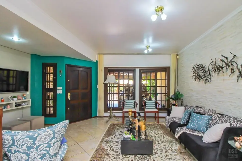 Casa com 3 quartos à venda, 198m2 em Cavalhada, Porto Alegre - RS - imagem 5 Foto 5 de Casa com 3 quartos à venda, 198m2 em Cavalhada, Porto Alegre - RS