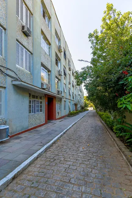 Foto 3 de Apartamento com 2 quartos à venda, 75m2 em Medianeira, Porto Alegre - RS