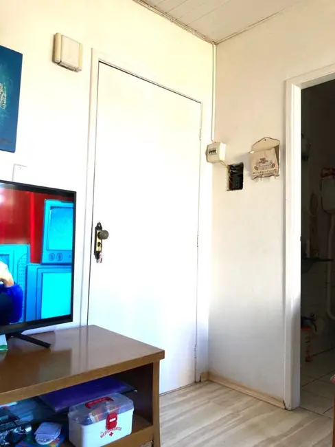 Foto 3 de Apartamento com 2 quartos à venda, 48m2 em Floresta, Porto Alegre - RS