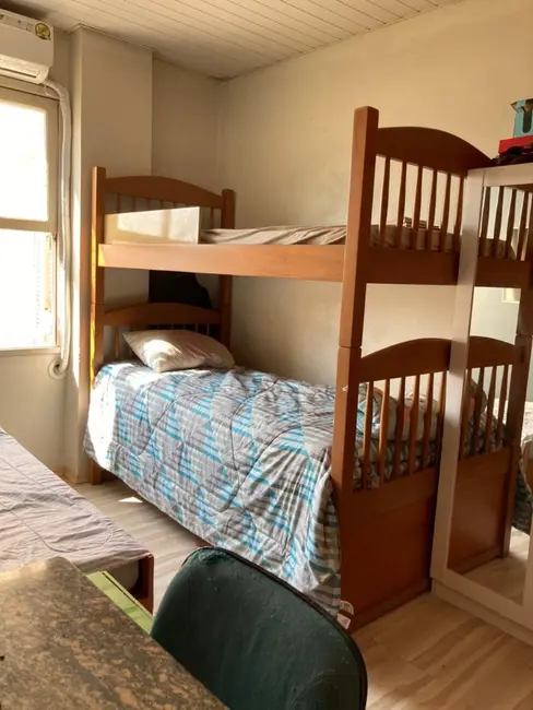 Foto 6 de Apartamento com 2 quartos à venda, 48m2 em Floresta, Porto Alegre - RS