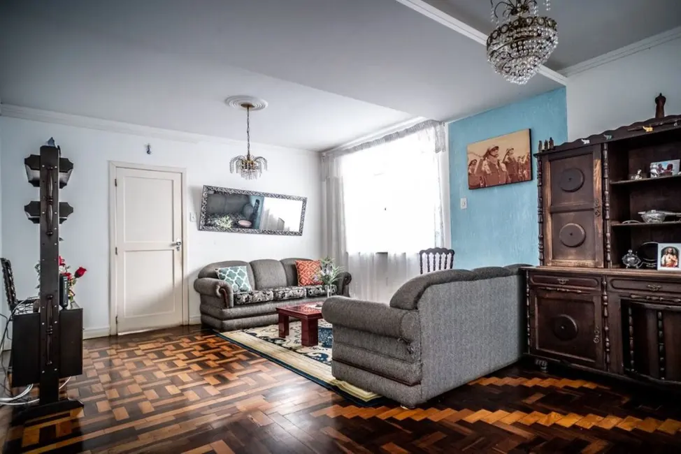 Foto 2 de Casa com 3 quartos à venda, 200m2 em Petrópolis, Porto Alegre - RS