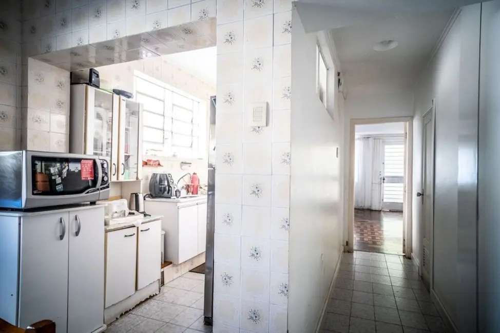 Casa com 3 quartos à venda, 200m2 em Petrópolis, Porto Alegre - RS - imagem 7 Foto 7 de Casa com 3 quartos à venda, 200m2 em Petrópolis, Porto Alegre - RS