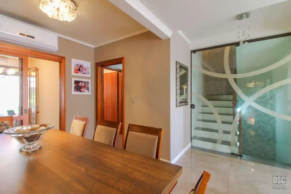 Casa com 3 quartos à venda, 207m2 em Espírito Santo, Porto Alegre - RS - imagem 5 Foto 5 de Casa com 3 quartos à venda, 207m2 em Espírito Santo, Porto Alegre - RS