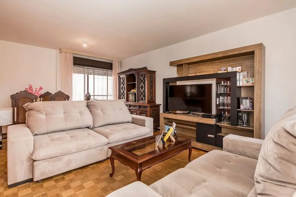 Foto 4 de Casa com 4 quartos à venda, 191m2 em Jardim Itu Sabará, Porto Alegre - RS