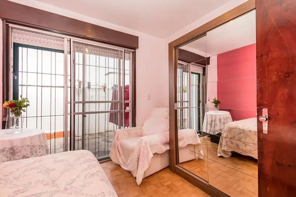 Foto 8 de Casa com 4 quartos à venda, 191m2 em Jardim Itu Sabará, Porto Alegre - RS