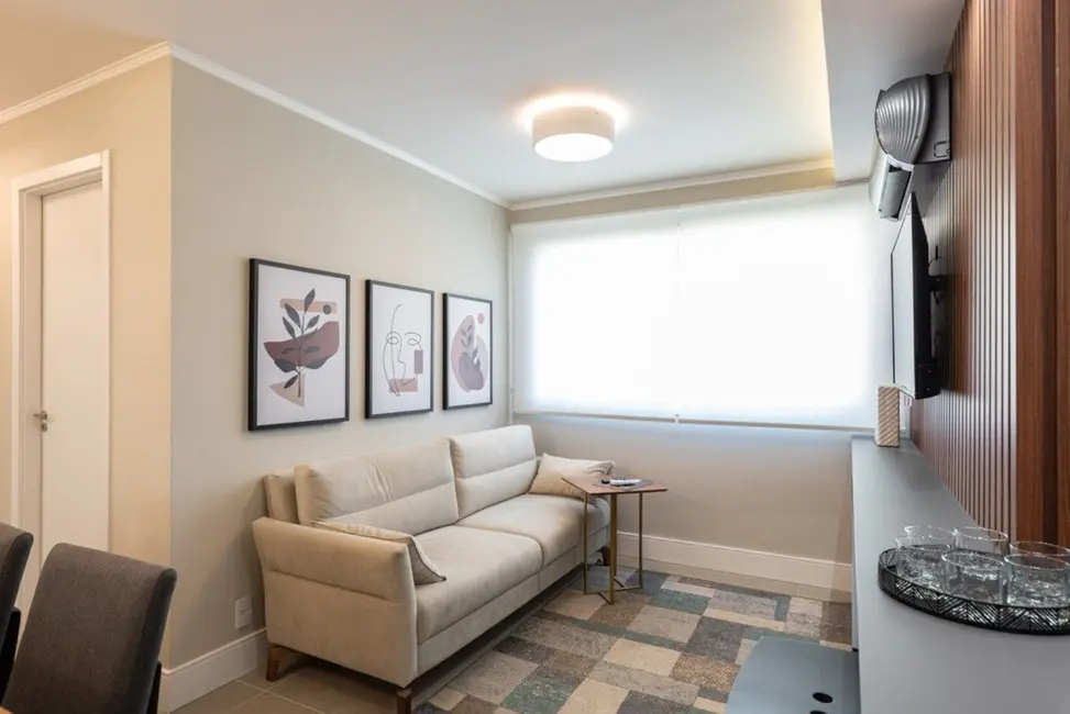 Foto 3 de Apartamento com 2 quartos à venda, 49m2 em Jardim Itu, Porto Alegre - RS