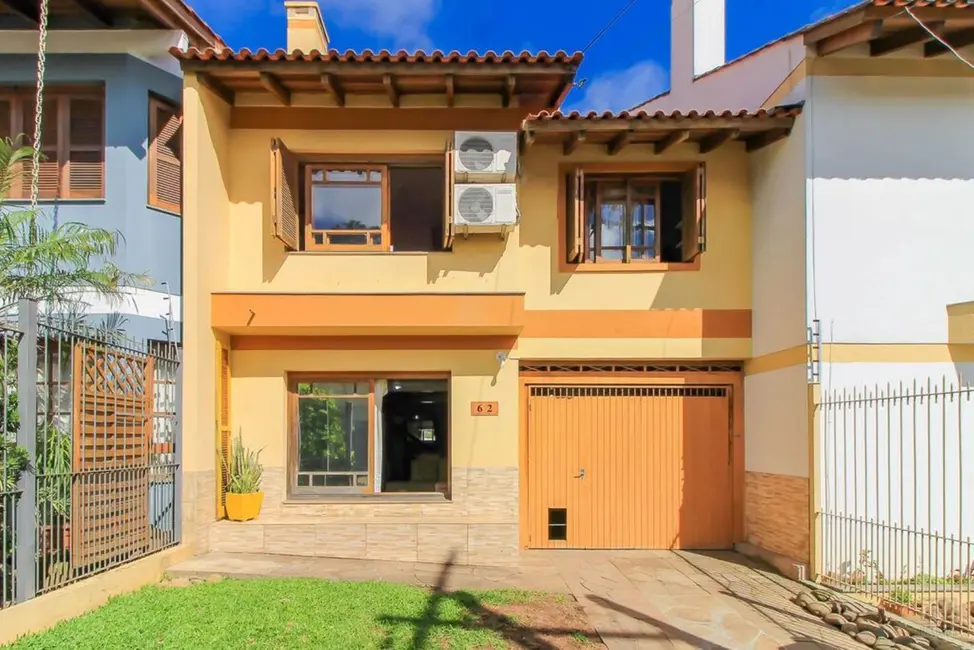 Foto 3 de Casa com 4 quartos à venda, 188m2 em Espírito Santo, Porto Alegre - RS
