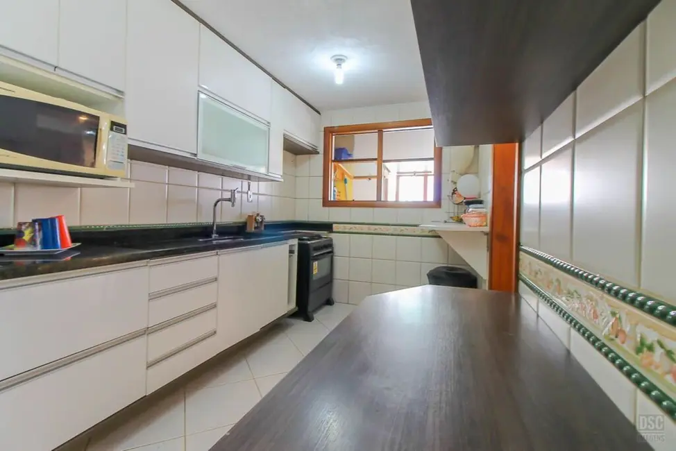 Foto 9 de Casa com 4 quartos à venda, 188m2 em Espírito Santo, Porto Alegre - RS