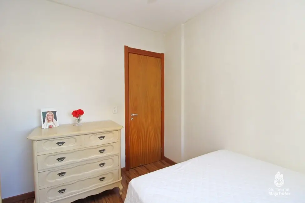 Apartamento com 3 quartos à venda, 104m2 em Menino Deus, Porto Alegre - RS - imagem 7 Foto 7 de Apartamento com 3 quartos à venda, 104m2 em Menino Deus, Porto Alegre - RS
