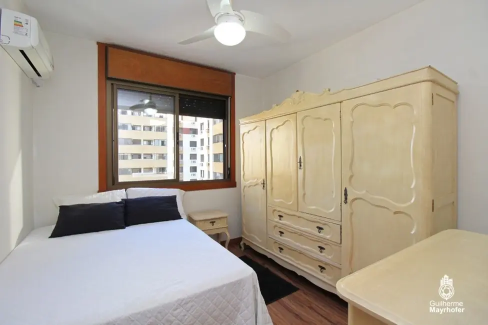 Apartamento com 3 quartos à venda, 104m2 em Menino Deus, Porto Alegre - RS - imagem 6 Foto 6 de Apartamento com 3 quartos à venda, 104m2 em Menino Deus, Porto Alegre - RS