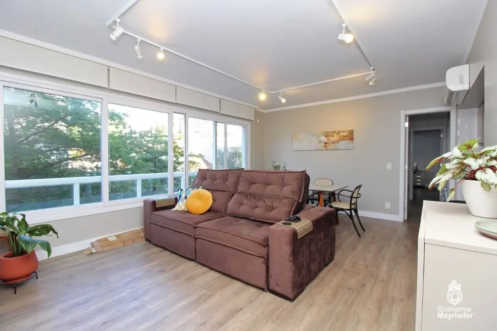 Apartamento com 3 quartos à venda, 99m2 em Menino Deus, Porto Alegre - RS - imagem 1 Foto 1 de Apartamento com 3 quartos à venda, 99m2 em Menino Deus, Porto Alegre - RS