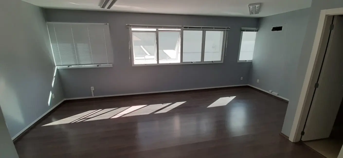 Foto 2 de Sala Comercial à venda, 33m2 em Menino Deus, Porto Alegre - RS