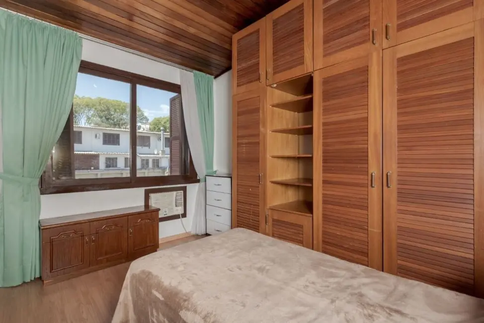 Foto 6 de Casa de Condomínio com 2 quartos à venda, 80m2 em Morro Santana, Porto Alegre - RS