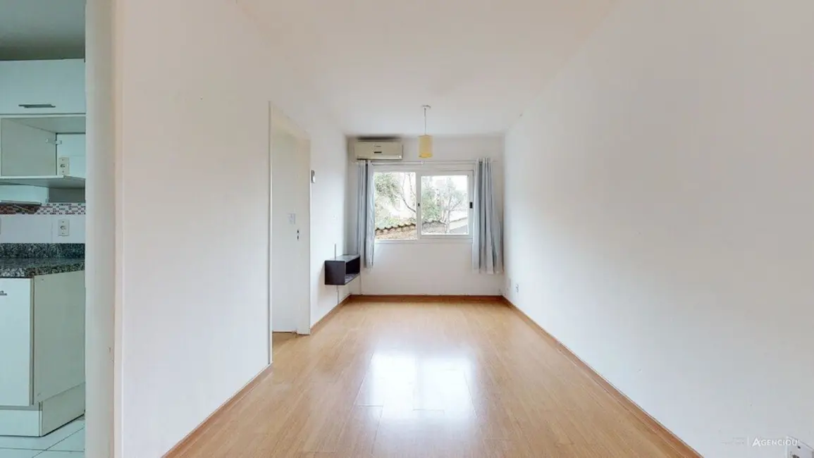 Foto 2 de Apartamento com 1 quarto à venda, 37m2 em Cristal, Porto Alegre - RS