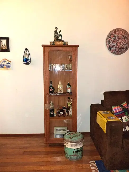 Apartamento com 1 quarto à venda, 66m2 em Rio Branco, Porto Alegre - RS - imagem 5 Foto 5 de Apartamento com 1 quarto à venda, 66m2 em Rio Branco, Porto Alegre - RS