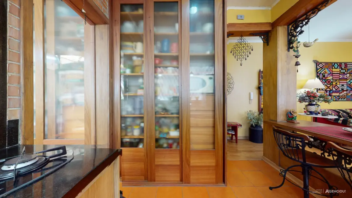 Foto 3 de Apartamento com 2 quartos à venda, 52m2 em São João, Porto Alegre - RS