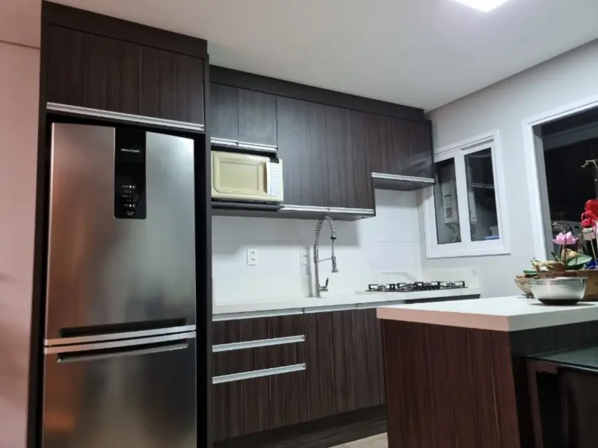 Foto 4 de Casa com 2 quartos à venda, 77m2 em Nossa Senhora da Saúde, Caxias Do Sul - RS