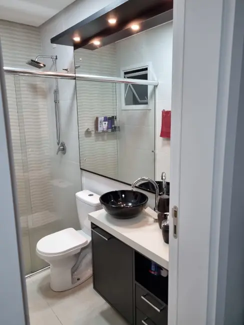 Foto 9 de Casa com 2 quartos à venda, 77m2 em Nossa Senhora da Saúde, Caxias Do Sul - RS