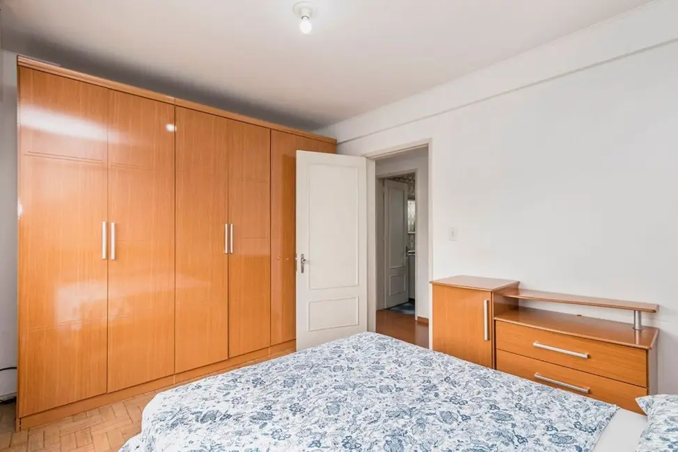Apartamento com 3 quartos à venda, 86m2 em São Geraldo, Porto Alegre - RS - imagem 9 Foto 9 de Apartamento com 3 quartos à venda, 86m2 em São Geraldo, Porto Alegre - RS