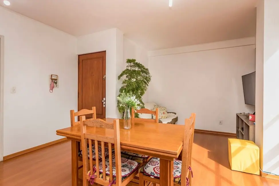 Apartamento com 3 quartos à venda, 86m2 em São Geraldo, Porto Alegre - RS - imagem 3 Foto 3 de Apartamento com 3 quartos à venda, 86m2 em São Geraldo, Porto Alegre - RS
