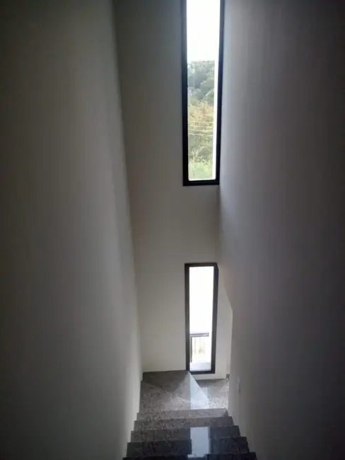 Casa com 2 quartos à venda, 106m2 em Nossa Senhora da Saúde, Caxias Do Sul - RS - imagem 9 Foto 9 de Casa com 2 quartos à venda, 106m2 em Nossa Senhora da Saúde, Caxias Do Sul - RS