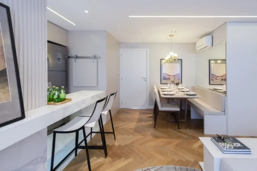 Apartamento com 2 quartos à venda, 55m2 em Passo da Areia, Porto Alegre - RS - imagem 4 Foto 4 de Apartamento com 2 quartos à venda, 55m2 em Passo da Areia, Porto Alegre - RS