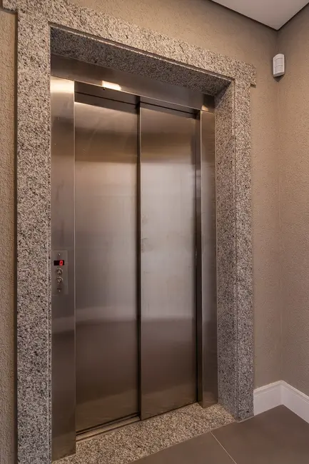 Foto 7 de Apartamento com 2 quartos à venda, 52m2 em Floresta, Porto Alegre - RS