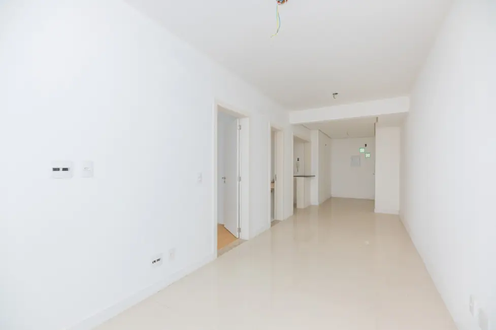 Apartamento com 1 quarto à venda, 44m2 em Passo da Areia, Porto Alegre - RS - imagem 8 Foto 8 de Apartamento com 1 quarto à venda, 44m2 em Passo da Areia, Porto Alegre - RS
