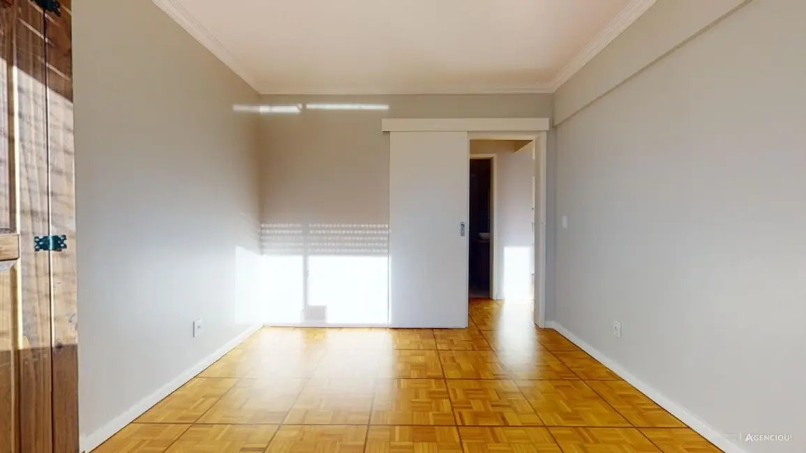 Apartamento com 1 quarto à venda, 43m2 em Centro Histórico, Porto Alegre - RS - imagem 7 Foto 7 de Apartamento com 1 quarto à venda, 43m2 em Centro Histórico, Porto Alegre - RS