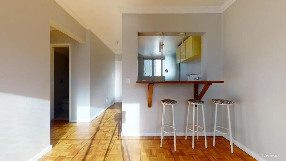 Apartamento com 1 quarto à venda, 43m2 em Centro Histórico, Porto Alegre - RS - imagem 1 Foto 1 de Apartamento com 1 quarto à venda, 43m2 em Centro Histórico, Porto Alegre - RS