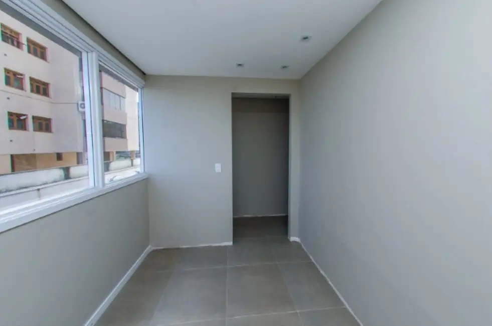 Foto 9 de Sala Comercial à venda, 38m2 em São João, Porto Alegre - RS