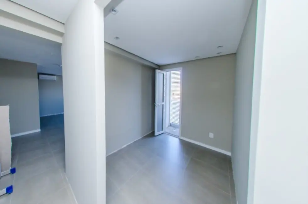 Foto 5 de Sala Comercial à venda, 38m2 em São João, Porto Alegre - RS