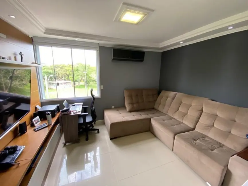 Foto 2 de Apartamento com 3 quartos à venda, 61m2 em Cristal, Porto Alegre - RS