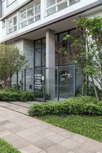 Apartamento com 3 quartos à venda, 99m2 em Passo da Areia, Porto Alegre - RS - imagem 4 Foto 4 de Apartamento com 3 quartos à venda, 99m2 em Passo da Areia, Porto Alegre - RS