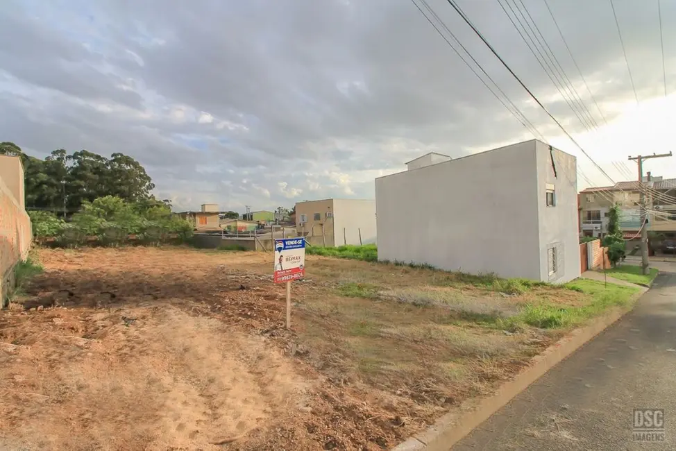 Terreno / Lote à venda, 96m2 em Guarujá, Porto Alegre - RS - imagem 7 Foto 7 de Terreno / Lote à venda, 96m2 em Guarujá, Porto Alegre - RS