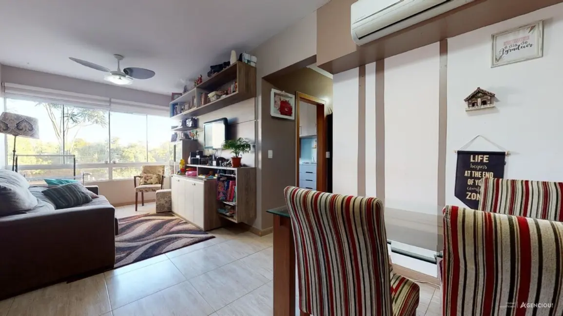 Foto 1 de Apartamento com 3 quartos à venda, 71m2 em Cavalhada, Porto Alegre - RS