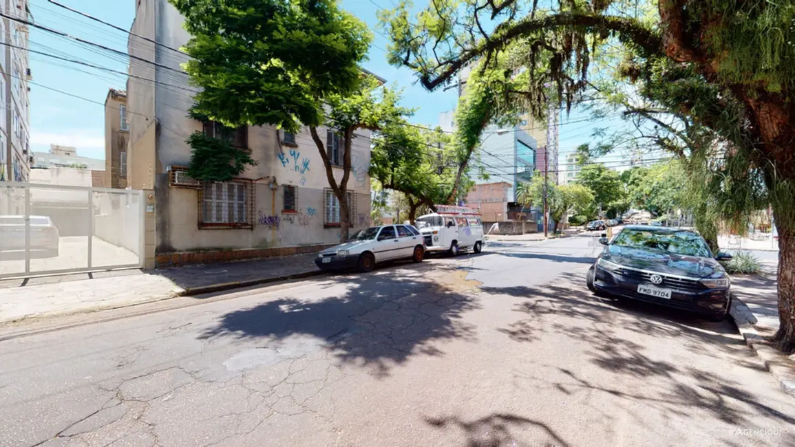 Foto 3 de Apartamento com 2 quartos à venda, 69m2 em Floresta, Porto Alegre - RS