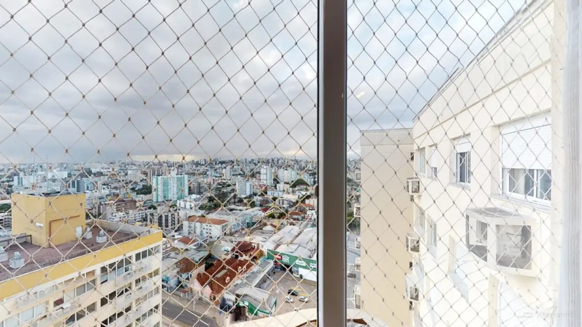 Foto 2 de Apartamento com 2 quartos à venda, 68m2 em Partenon, Porto Alegre - RS