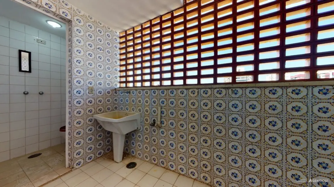 Apartamento com 2 quartos à venda, 74m2 em Menino Deus, Porto Alegre - RS - imagem 7 Foto 7 de Apartamento com 2 quartos à venda, 74m2 em Menino Deus, Porto Alegre - RS