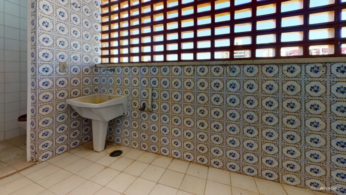 Apartamento com 2 quartos à venda, 74m2 em Menino Deus, Porto Alegre - RS - imagem 9 Foto 9 de Apartamento com 2 quartos à venda, 74m2 em Menino Deus, Porto Alegre - RS