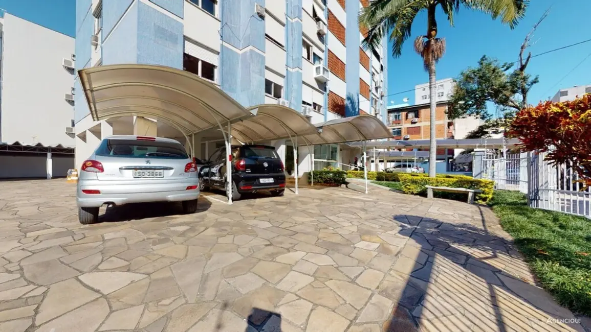 Apartamento com 2 quartos à venda, 74m2 em Menino Deus, Porto Alegre - RS - imagem 2 Foto 2 de Apartamento com 2 quartos à venda, 74m2 em Menino Deus, Porto Alegre - RS